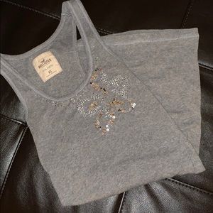 XS Hollister tank with sequence design